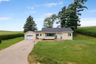 6215 River Rd, DeForest, WI 53532 - Photo 2
