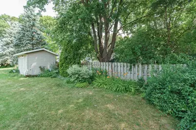 432 Applewood Lane, Janesville, WI 53548 - Photo 6