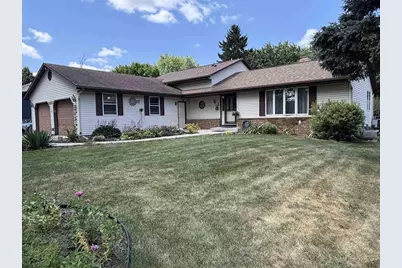 5201 N Grandeur Drive, Milton, WI 53563 - Photo 2