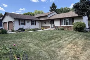 5201 N Grandeur Dr, Milton, WI 53563 - Photo 2