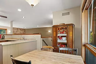2601 Muir Field Rd, Madison, WI 53719 - Photo 16