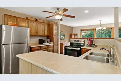2601 Muir Field Road, Madison, WI 53719 - Photo 8