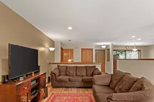2601 Muir Field Rd, Madison, WI 53719 - Photo 10