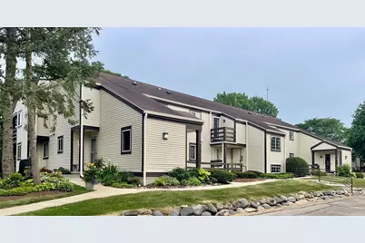 1 Creekside Way #9, Madison, WI 53717 - Photo 2