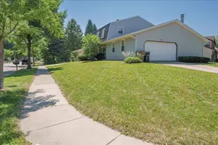 5201 Trafalger Pl, Madison, WI 53714 - Photo 2