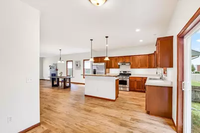 360 S Goldenrod Drive, Sun Prairie, WI 53590 - Photo 24