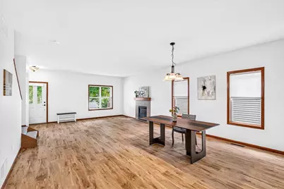 360 S Goldenrod Drive, Sun Prairie, WI 53590 - Photo 12