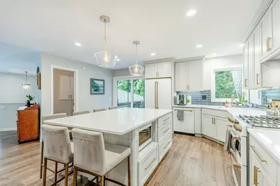 5405 Greenleaf Drive, Madison, WI 53713 - Photo 6