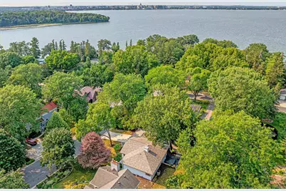 5405 Greenleaf Drive, Madison, WI 53713 - Photo 2