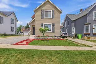 206 4th St, Beaver Dam, WI 53916 - Photo 2