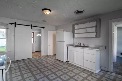 307 E Marion Street, Portage, WI 53901 - Photo 16