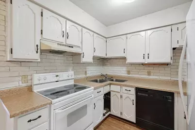 2202 Post Road, Madison, WI 53713 - Photo 10