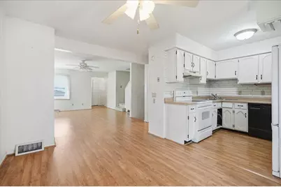 2202 Post Road, Madison, WI 53713 - Photo 8