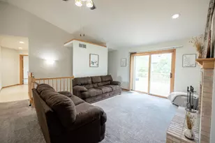 752 Westlawn Dr, Cottage Grove, WI 53527 - Photo 4