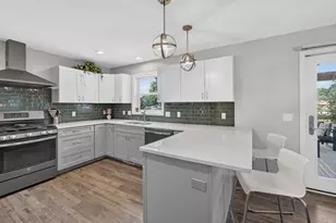 716 Holy Cross Way, Madison, WI 53704 - Photo 10