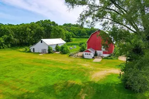 17438 W Finneran Rd, Janesville, WI 53536 - Photo 1