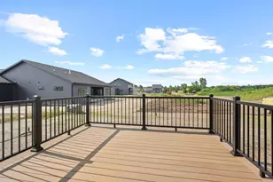 1421 Stonehaven Dr, Sun Prairie, WI 53590 - Photo 8