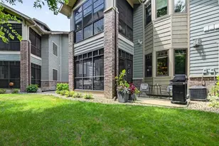 10 Glen Brook Way, Fitchburg, WI 53711 - Photo 4