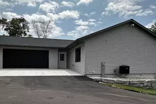 328 Brooke Cir, Montello, WI 53949 - Photo 2