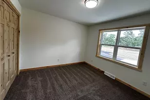 328 Brooke Cir, Montello, WI 53949 - Photo 8