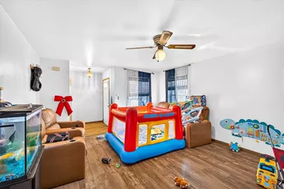 806 N Thompson Drive #1, Madison, WI 53704 - Photo 6