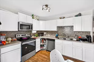 806 N Thompson Dr, Madison, WI 53704 - Photo 8