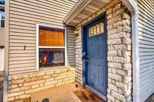 806 N Thompson Dr, Madison, WI 53704 - Photo 4
