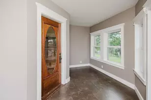 607 Dodge St, Mineral Point, WI 53565 - Photo 12