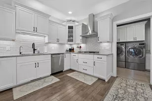6727 Bellflower Pointe Dr, DeForest, WI 53532 - Photo 4