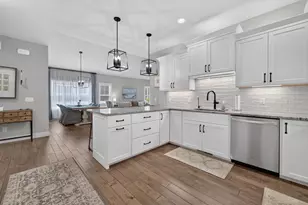 6727 Bellflower Pointe Dr, DeForest, WI 53532 - Photo 8