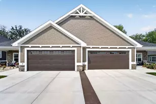 6727 Bellflower Pointe Dr, DeForest, WI 53532 - Photo 52