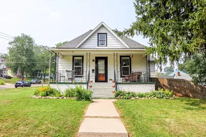 203 10th Street, Baraboo, WI 53913 - Photo 1