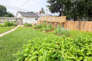 203 10th St, Baraboo, WI 53913 - Photo 34