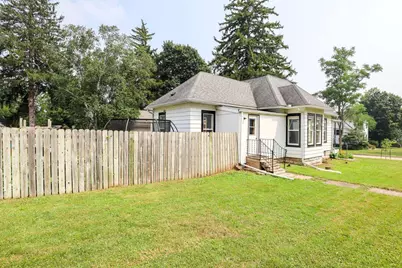 203 10th Street, Baraboo, WI 53913 - Photo 36