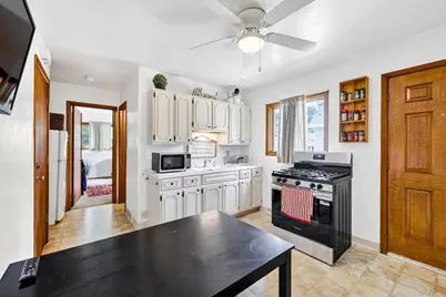 174 Farrell Street, Madison, WI 53714 - Photo 6