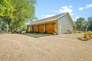 W7911 Territorial Rd, Delavan, WI 53115 - Photo 62