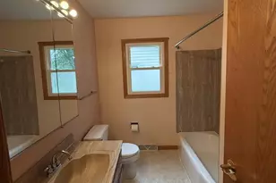 4509 Bunker Hill Ln, Madison, WI 53704 - Photo 16