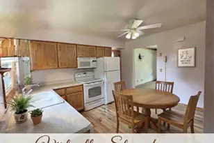4509 Bunker Hill Ln, Madison, WI 53704 - Photo 10