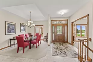 410 W Elroy St, Elroy, WI 53929 - Photo 10