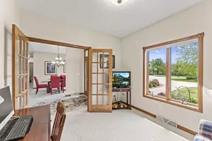 410 W Elroy St, Elroy, WI 53929 - Photo 12