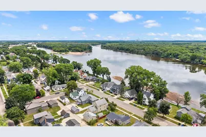 709 W Edgewater Street, Portage, WI 53901 - Photo 4