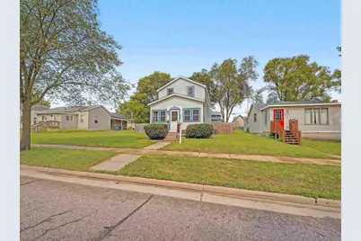 427 E Cook Street, Portage, WI 53901 - Photo 34