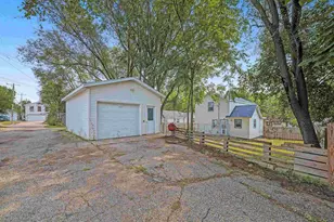427 E Cook St, Portage, WI 53901 - Photo 36