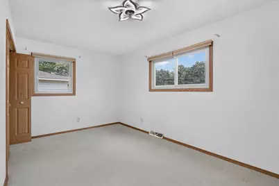 4 S Wright Road, Janesville, WI 53546 - Photo 26