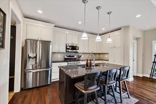 912 Pebblebrook Dr, Waunakee, WI 53593 - Photo 8