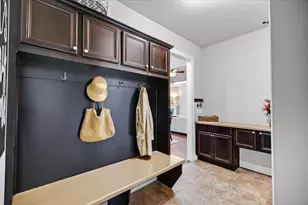 912 Pebblebrook Dr, Waunakee, WI 53593 - Photo 26