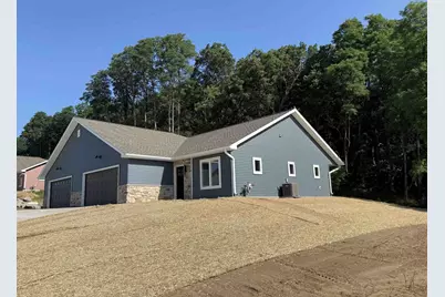 1081 Rusalka Circle, Reedsburg, WI 53959 - Photo 4