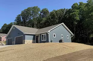 1081 Rusalka Cir, Reedsburg, WI 53959 - Photo 4