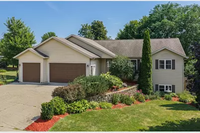 1106 20th Street, Baraboo, WI 53913 - Photo 1