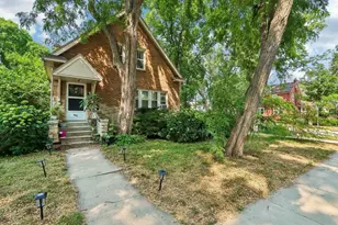 802 Emerson St, Madison, WI 53715 - Photo 2